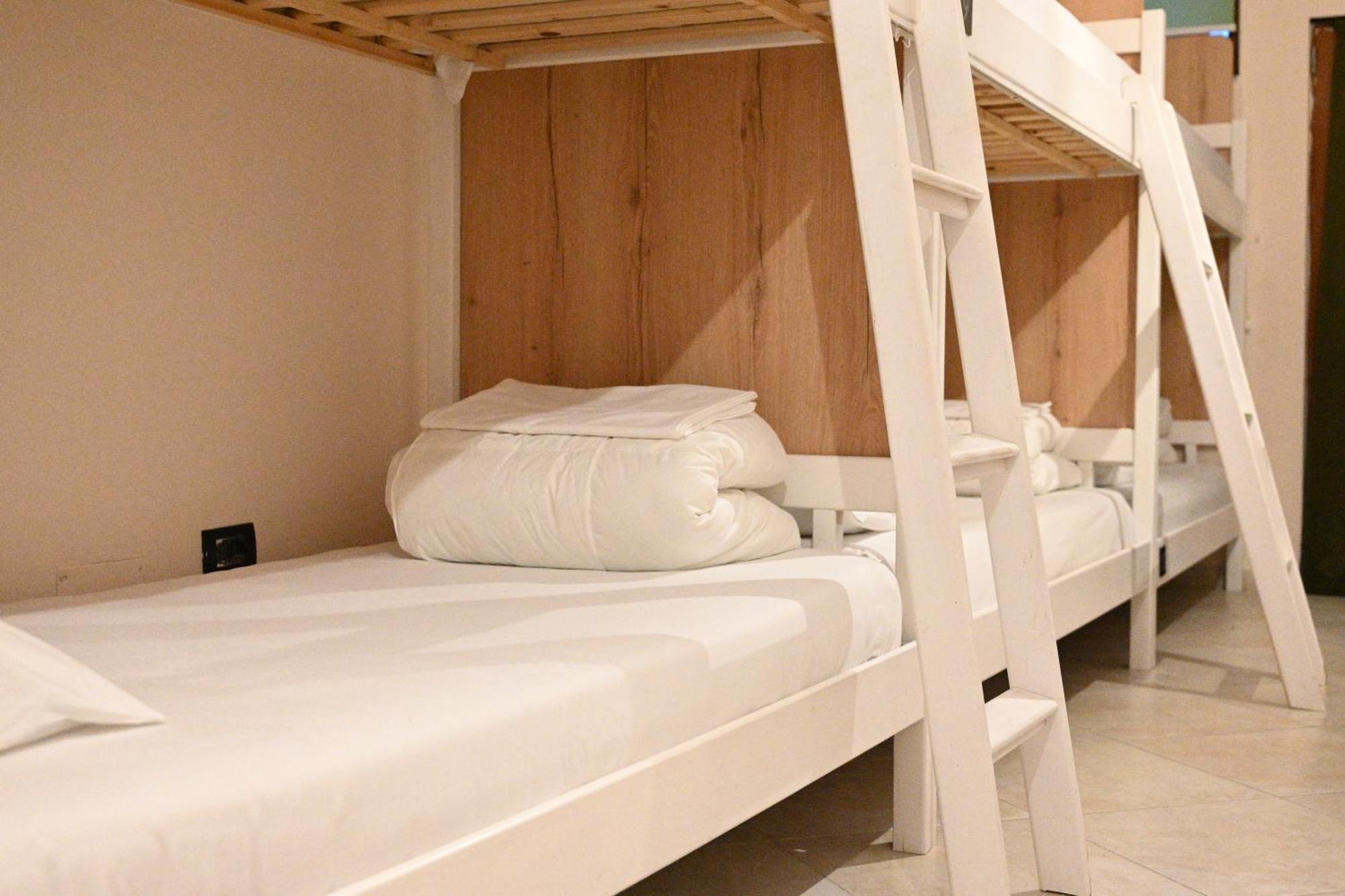 Top View Hostel Дуррес Экстерьер фото